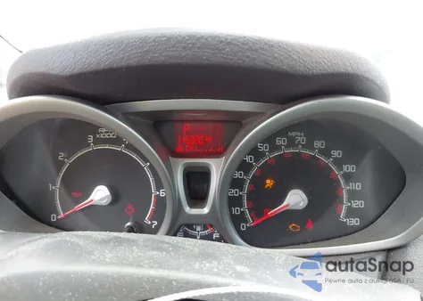 2013 Ford Fiesta Se z USA, uszkodzony, nr VIN 3FADP4BJ2DM162652